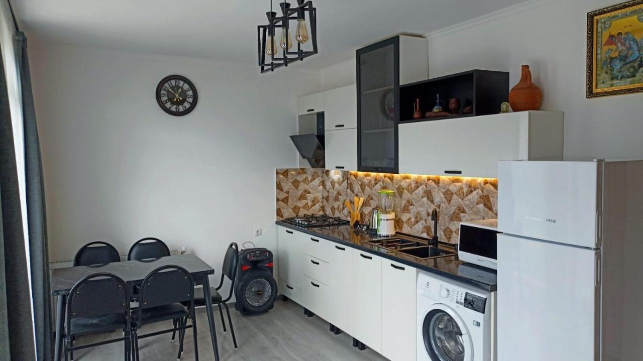 קזבגי Mountain Flower Cottage מראה חיצוני תמונה