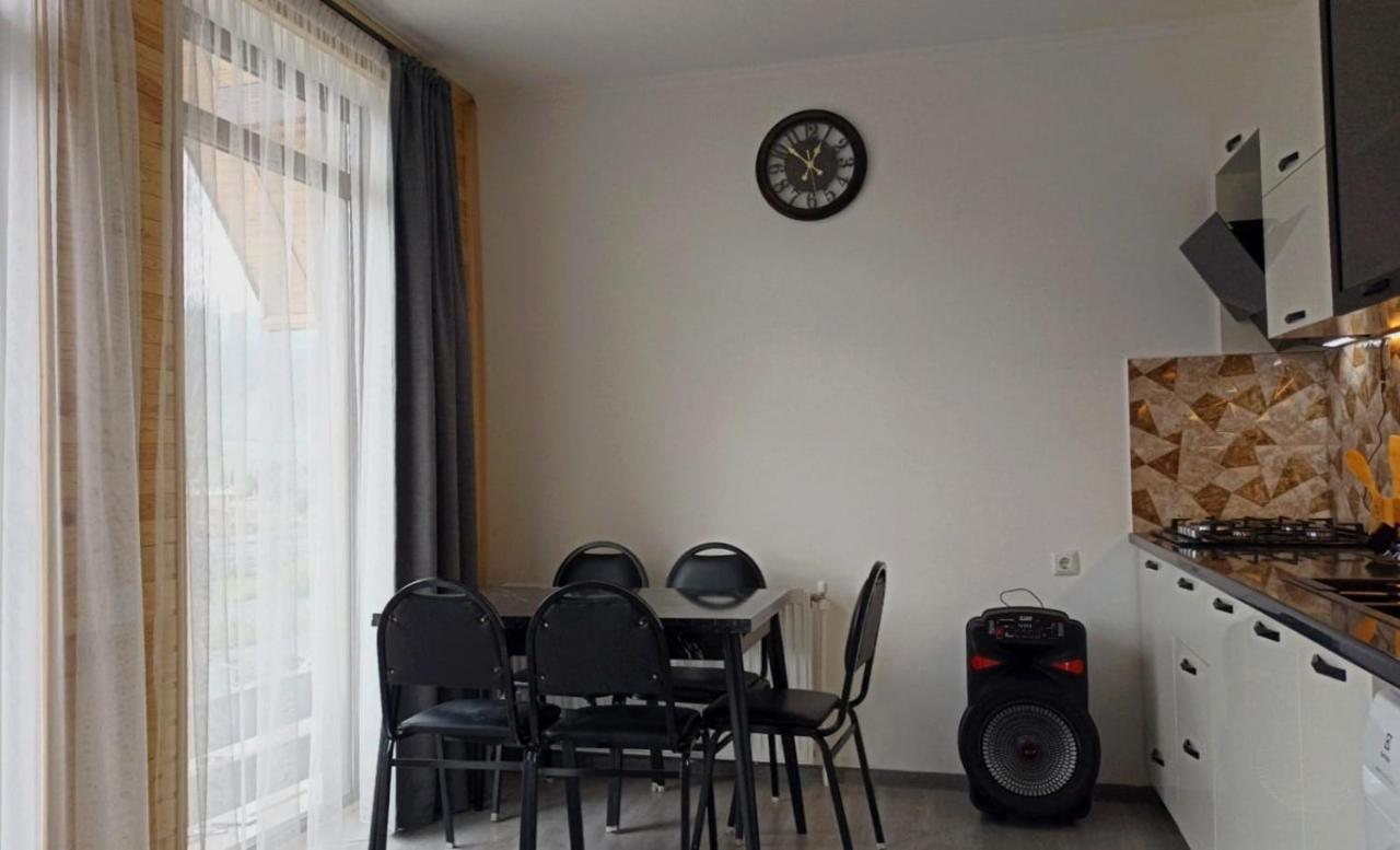 קזבגי Mountain Flower Cottage מראה חיצוני תמונה