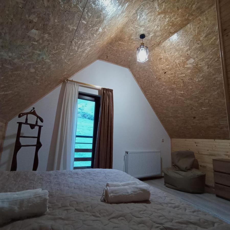 קזבגי Mountain Flower Cottage מראה חיצוני תמונה
