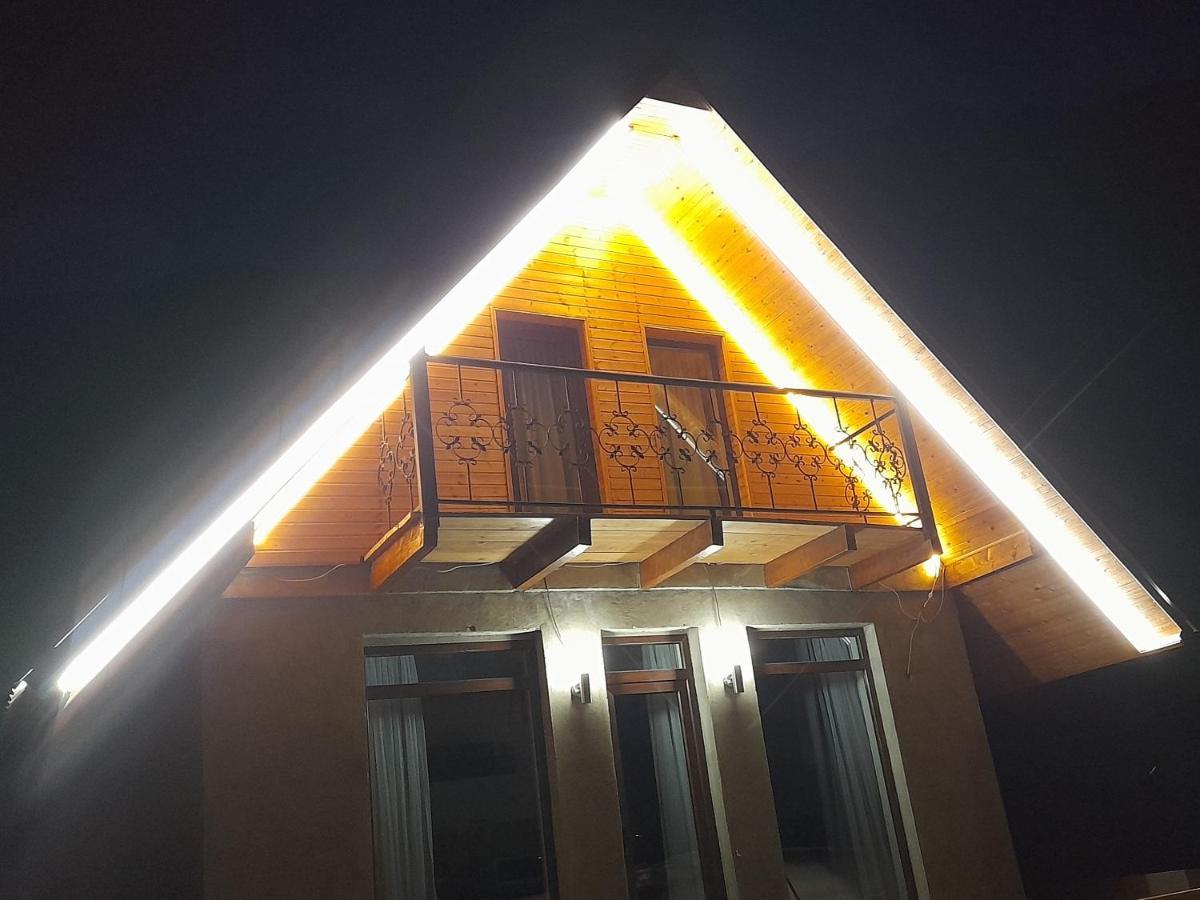 קזבגי Mountain Flower Cottage מראה חיצוני תמונה